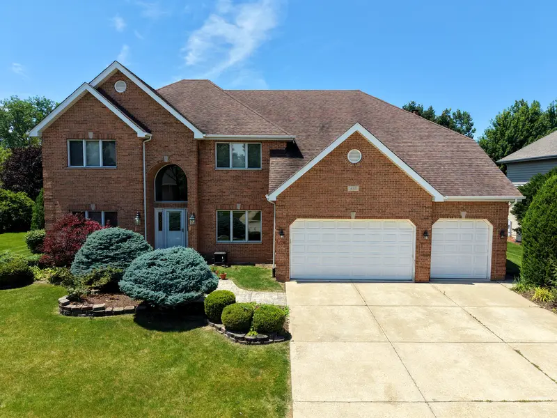336 Tuttle DR, Bloomingdale, IL 60108
