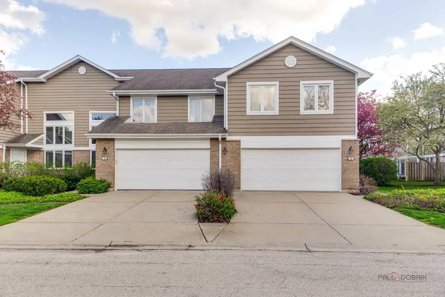 73 Woodstone DR, Buffalo Grove, IL 60089
