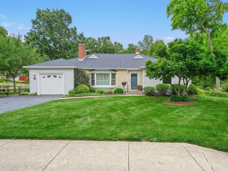 449 Arbor AVE, West Chicago, IL 60185