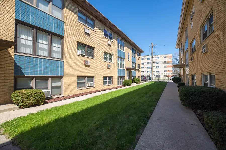 9211 S Cottage Grove AVE #9-C2, Chicago, IL 60619
