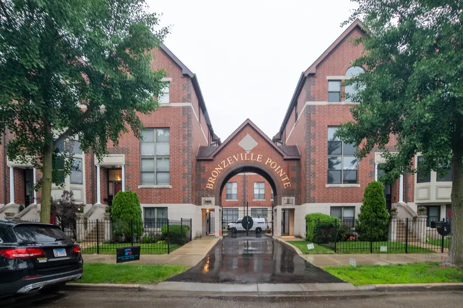 4414 S King DR #F, Chicago, IL 60653
