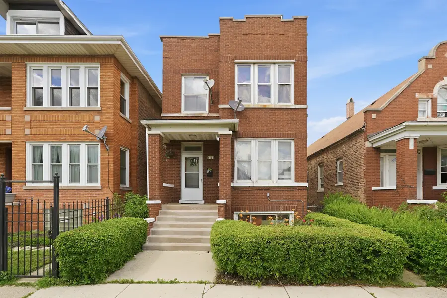 3116 W 53rd PL, Chicago, IL 60632