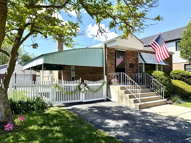 10416 S Sacramento AVE, Chicago, IL 60655
