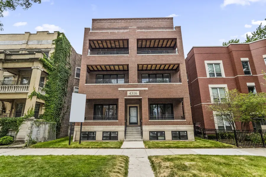 4316 S Michigan AVE #4S, Chicago, IL 60653