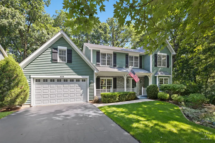 408 Kelly LN, Crystal Lake, IL 60012