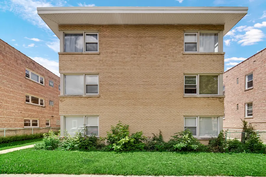 6044 N Mozart ST, Chicago, IL 60659