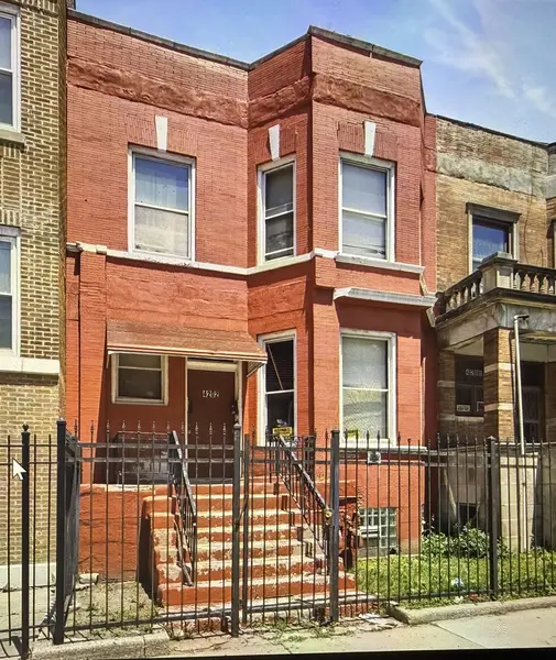 4202 W Jackson BLVD, Chicago, IL 60624