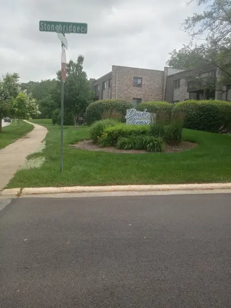 1480 Stonebridge CIR #D-1, Wheaton, IL 60189