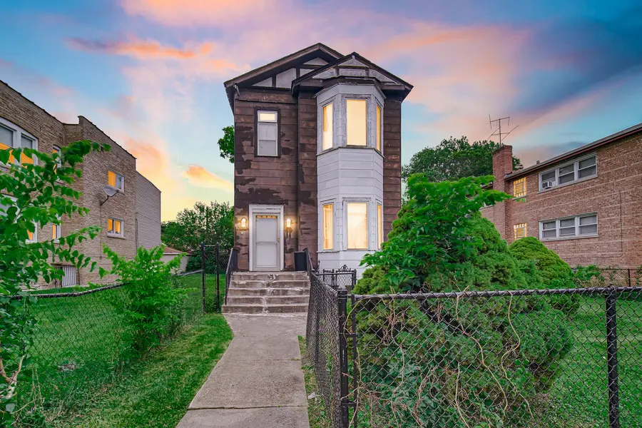 8917 S Hermitage AVE, Chicago, IL 60620