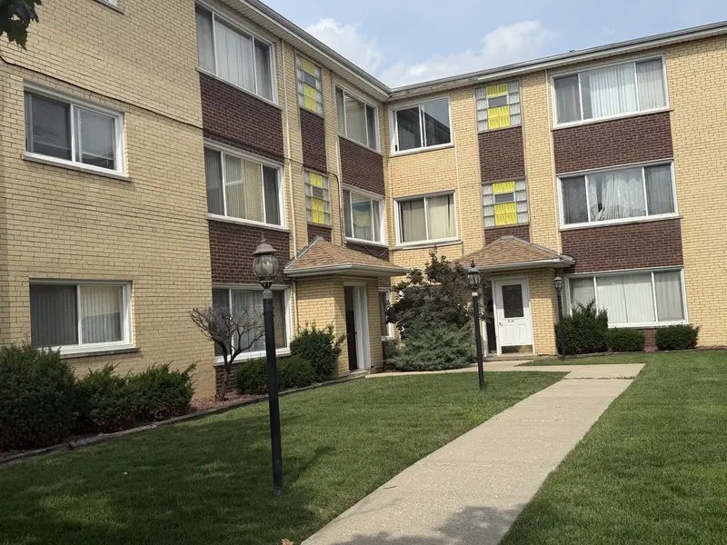 6313 S Oak Park AVE #1C, Chicago, IL 60638