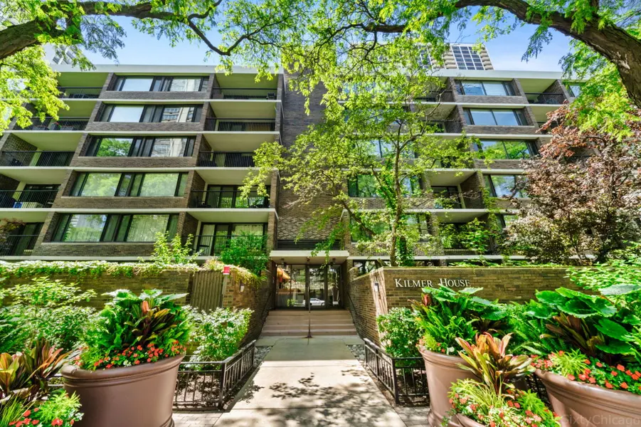 1555 N Sandburg TER #311K, Chicago, IL 60610