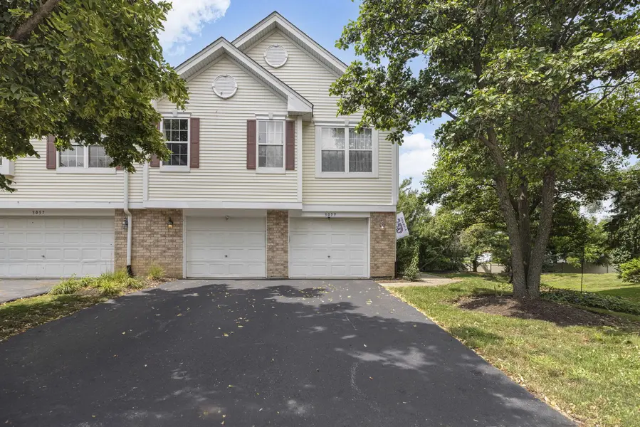 3059 Tangley Oaks TRL, Lisle, IL 60532
