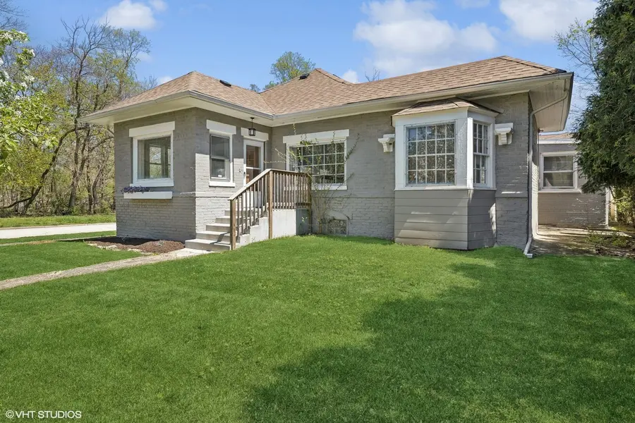 8223 W 30th ST, North Riverside, IL 60546