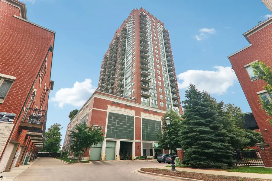 1717 S Prairie AVE #1010, Chicago, IL 60616
