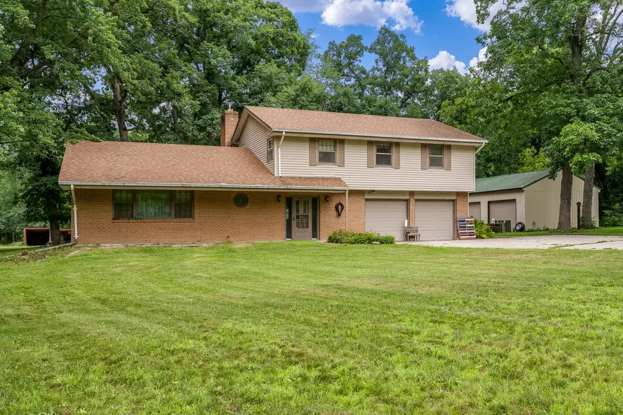 530 KELLY RD, Caledonia, IL 61011