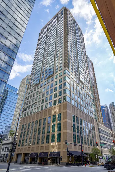 2 E ERIE AVE #1214, Chicago, IL 60611