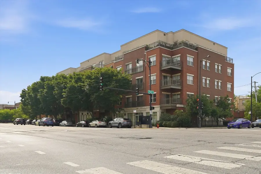 1155 W Roosevelt RD #404, Chicago, IL 60608