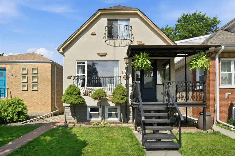 2928 N Mobile AVE, Chicago, IL 60634