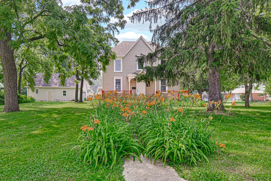 574 HERMAN ST, Crete, IL 60417