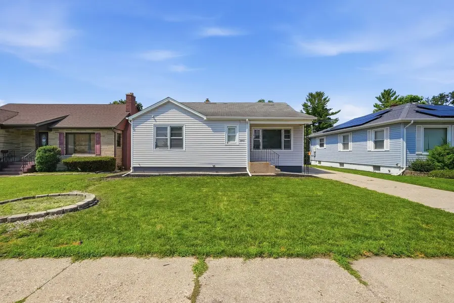 2642 RIDGE RD, Lansing, IL 60438