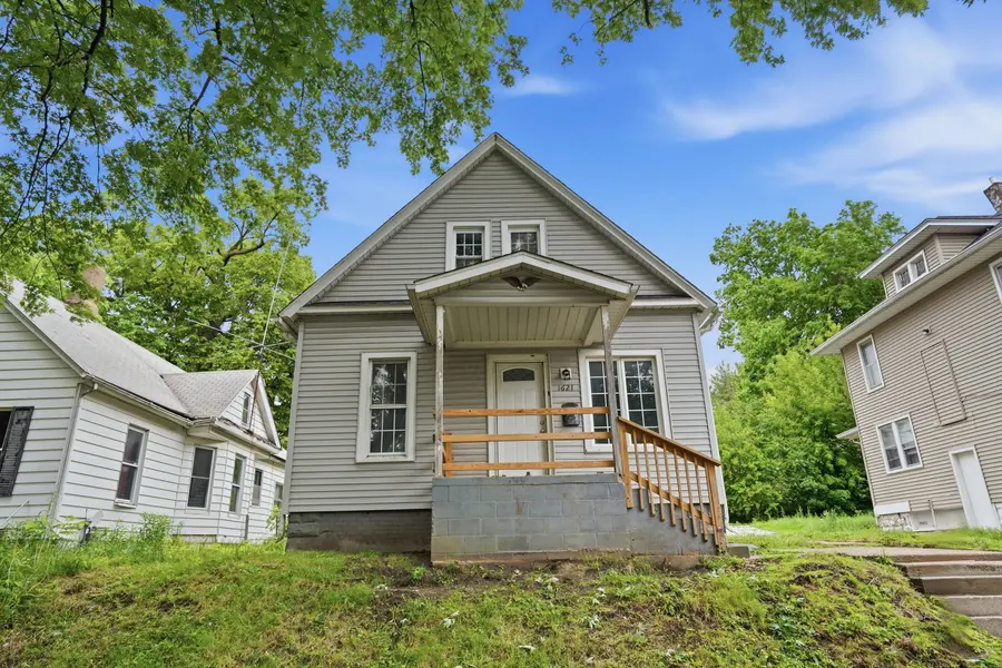 1621 14 1/2 ST, Rock Island, IL 61201