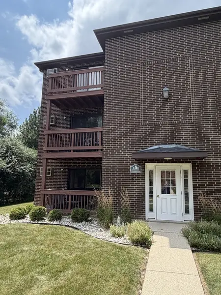 1000 Spruce ST #1A, Glendale Heights, IL 60139