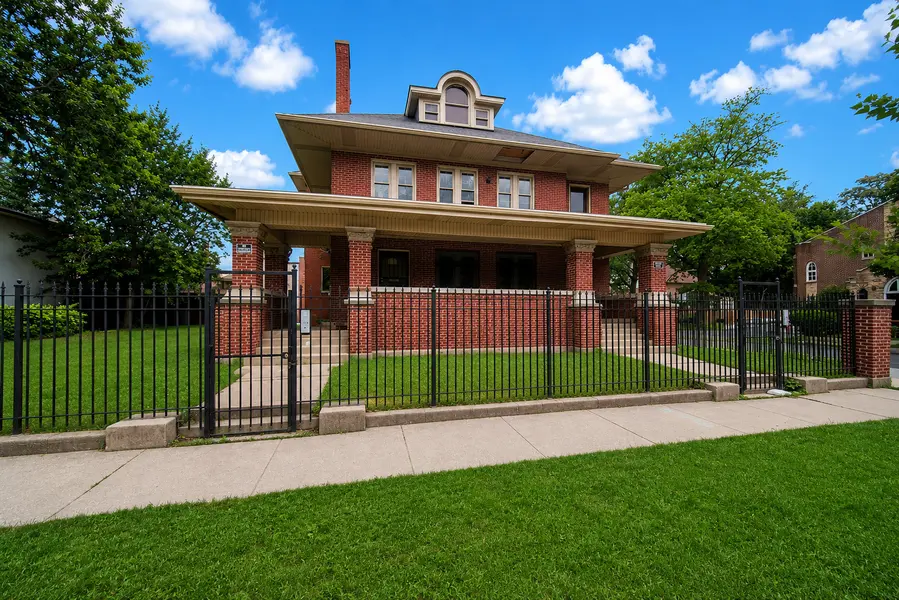 446 N Pine AVE, Chicago, IL 60644