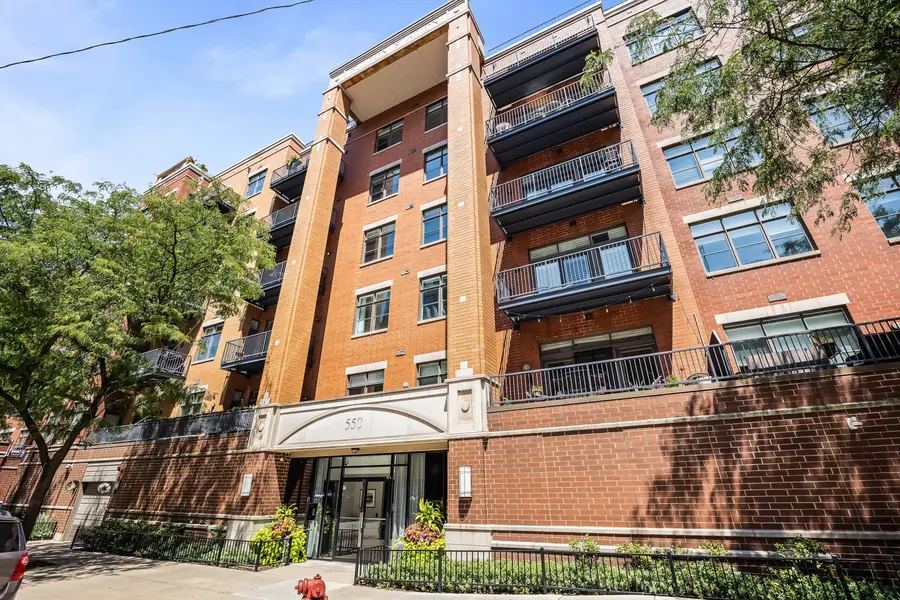 550 W Fulton ST #307, Chicago, IL 60661