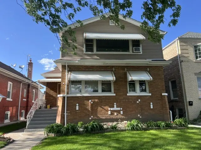 7030 W Wrightwood AVE, Chicago, IL 60707