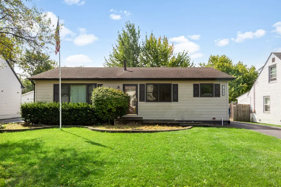 18207 W Big Oaks RD, Grayslake, IL 60030