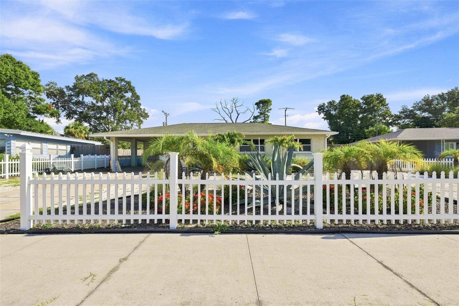 2304 STANFORD AVE, Bradenton, FL 34207