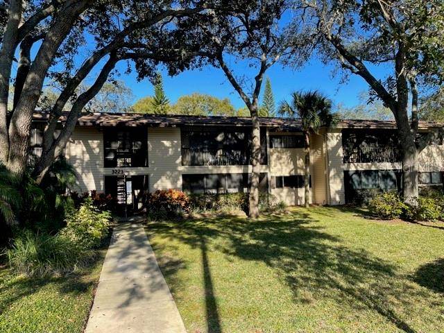 3223 FOX CHASE CIR N #203, Palm Harbor, FL 34683