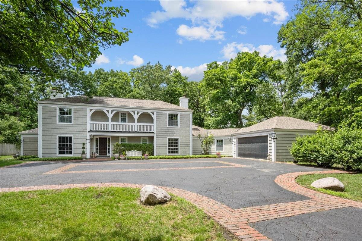 306 Sunset Ridge RD, Northfield, IL 60093