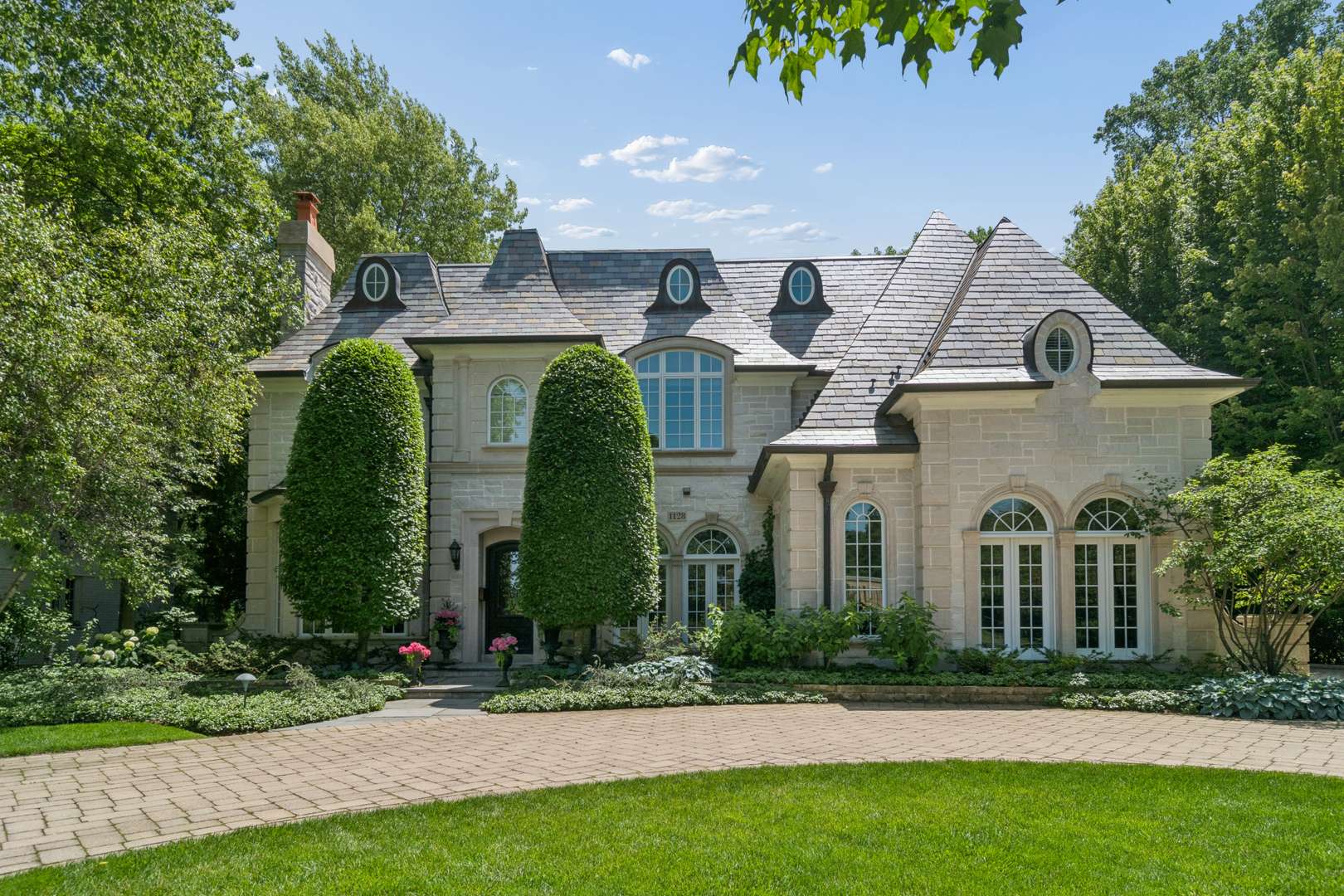 1128 Mt. Pleasant RD, Winnetka, IL 60093