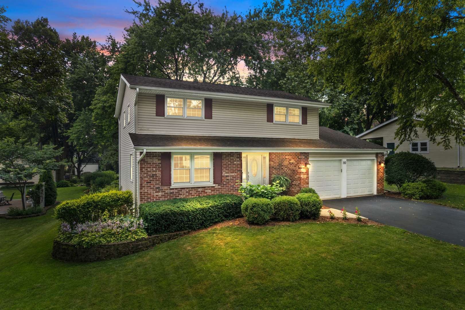 80 Bluebird LN, Naperville, IL 60565