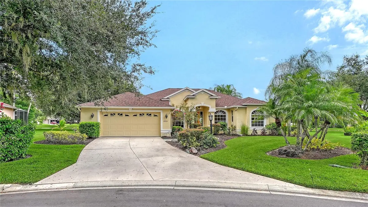 6521 SUNDEW CT, Bradenton, FL 34202