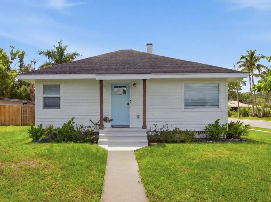1902 SAINT GEORGE DR, Bradenton, FL 34208
