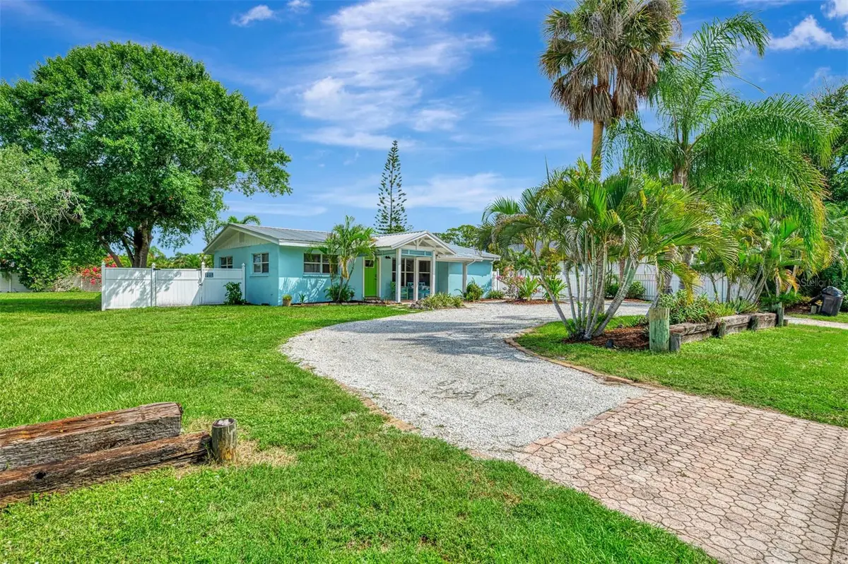 1731 REDWOOD ST, Sarasota, FL 34231