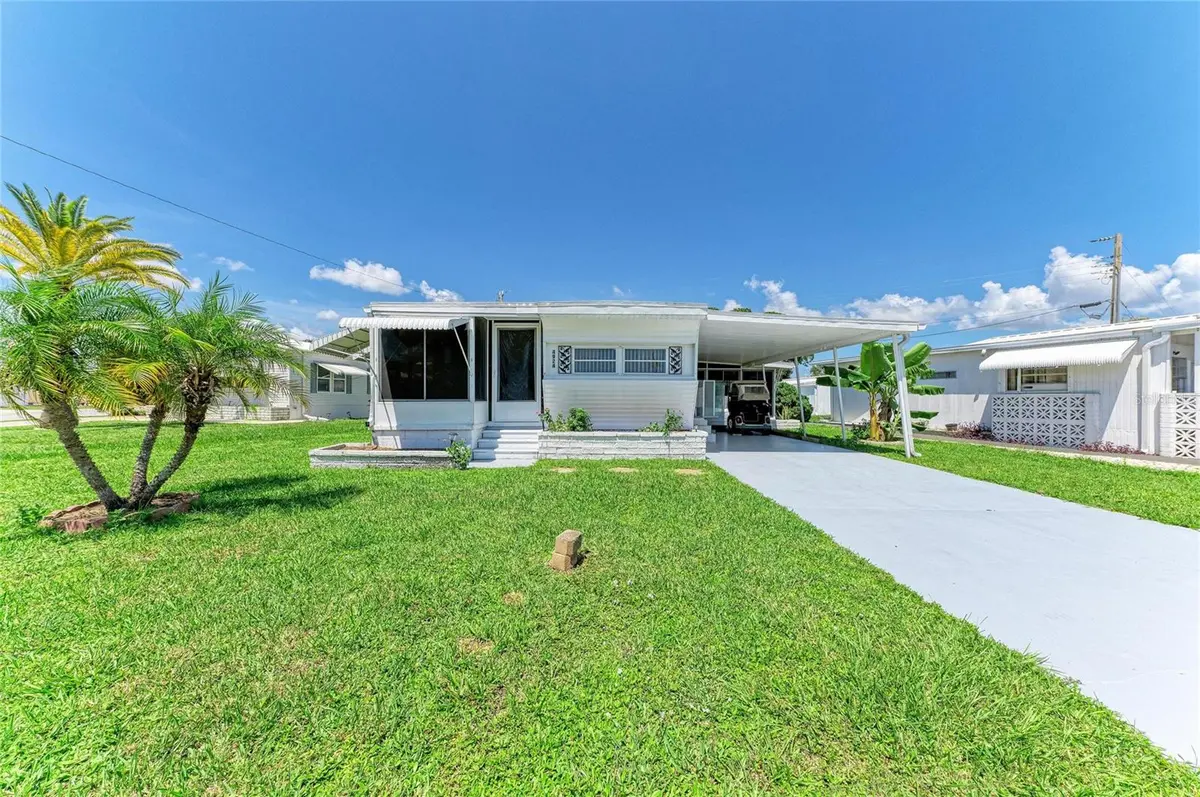 4924 OAKLAND HILLS AVE, Sarasota, FL 34234