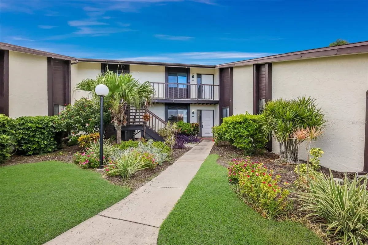 5400 34TH ST W #B16, Bradenton, FL 34210