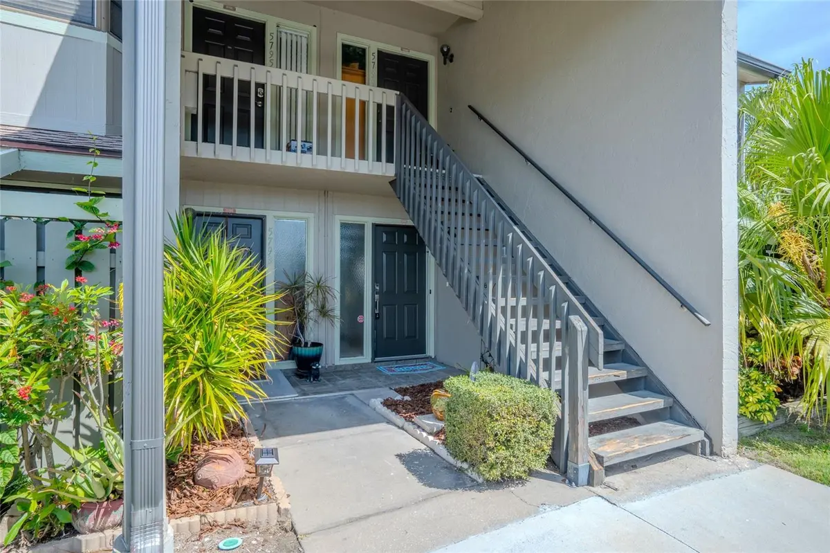 5797 SUMMER SIDE LN #7A, Sarasota, FL 34231