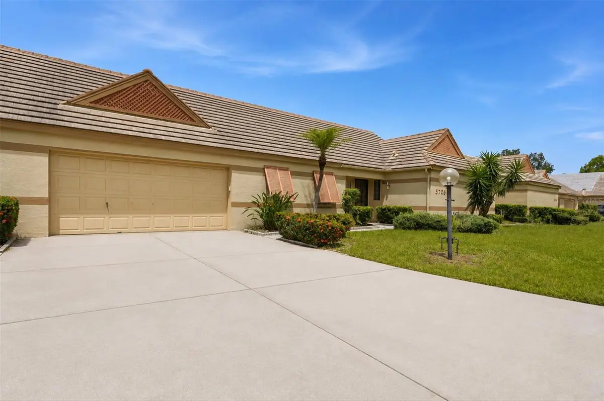 5708 36TH ST W, Bradenton, FL 34210