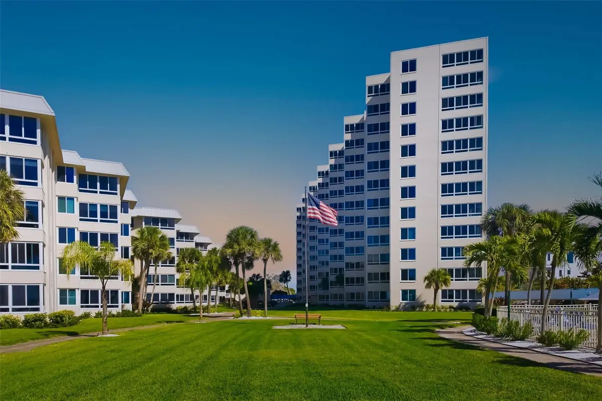 5920 MIDNIGHT PASS RD #501, Sarasota, FL 34242