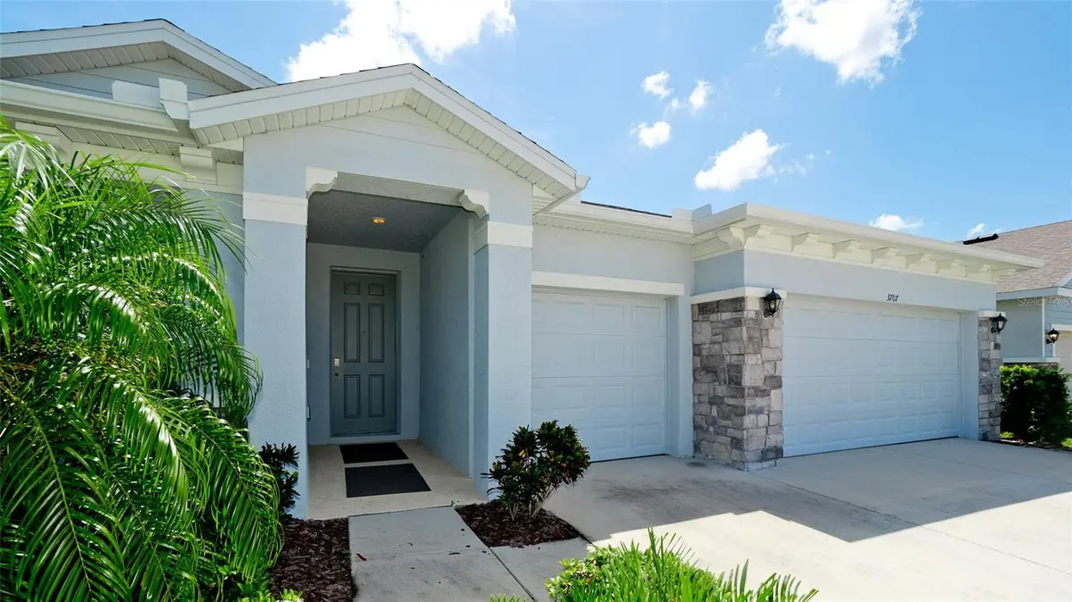 3707 GRAIN RUN, Bradenton, FL 34211