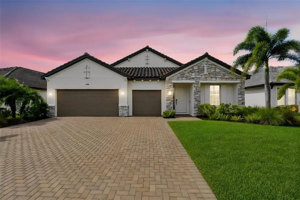 2128 WOODLEAF HAMMOCK CT, Bradenton, FL 34211