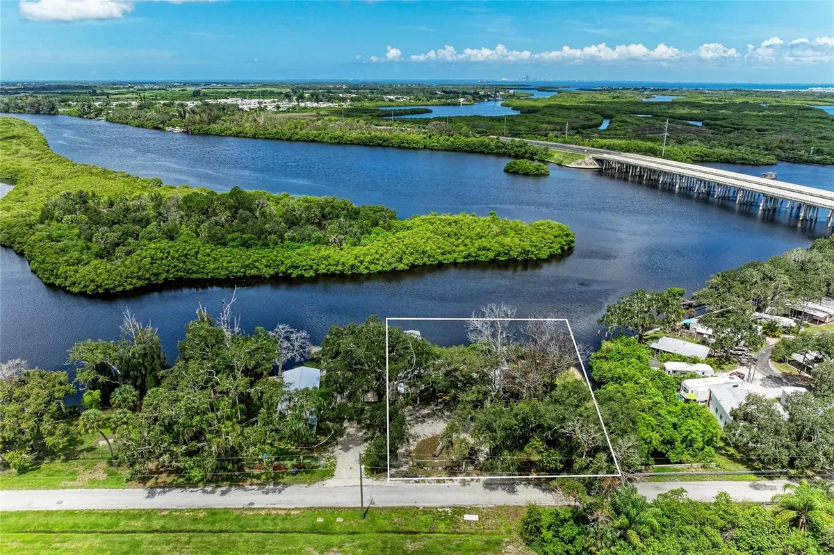 1609 SAFFOLD PARK DR, Ruskin, FL 33570