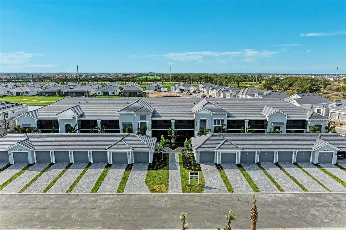 19015 SCALLOP LOOP #108, Lakewood Ranch, FL 34211
