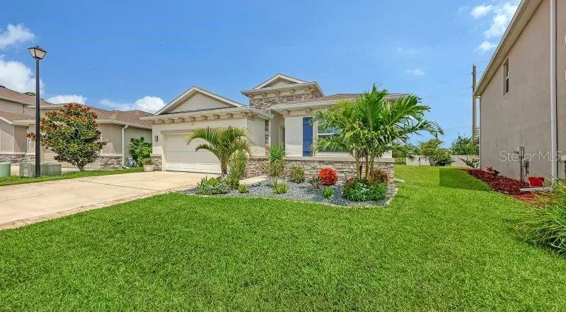 2108 MIDNIGHT PEARL DR, Sarasota, FL 34240