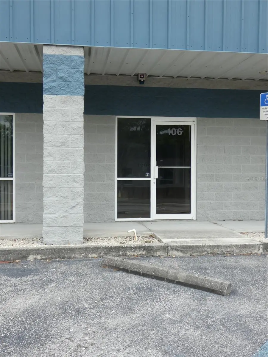 1882 PORTER LAKE DR #106, Sarasota, FL 34240