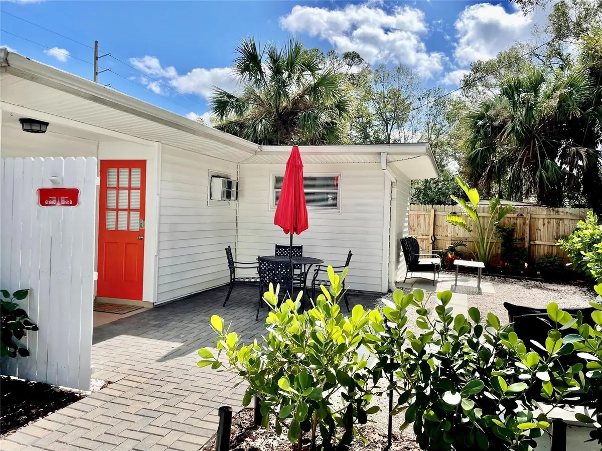 828 S TUTTLE AVE #B, Sarasota, FL 34237